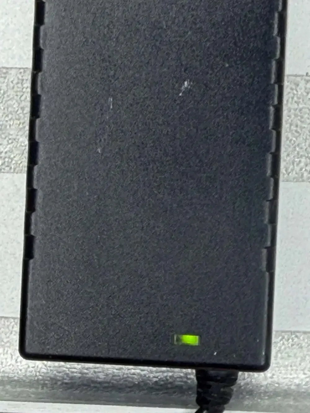 Samsung AP04914-UV 14V 3.5A AC Power Adapter